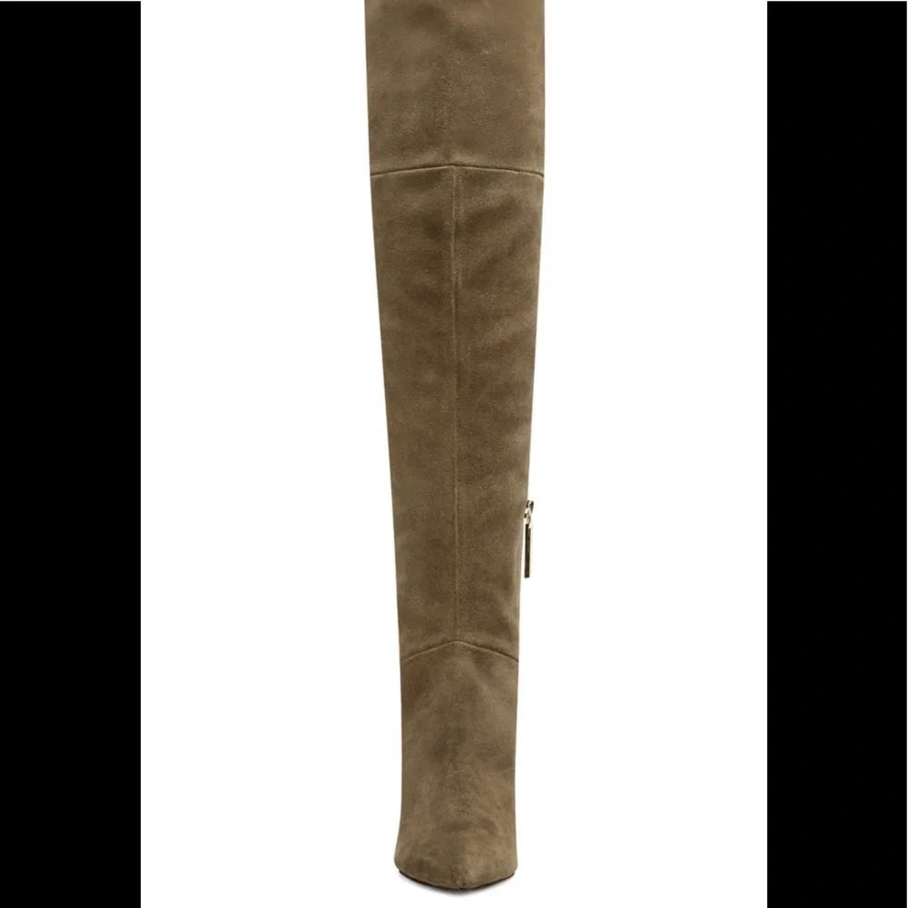 𝅺LOUISE et Ce Over the knee suede boots. Size 5M.